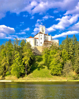 Varaždin and Trakošćan castle private tour - Medieval - Lake - history - culture - from Zagreb - Croatia